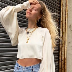 ISO ORSEUND IRIS Drama Blouse